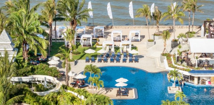 beach-hotel-in-hua-hin-with-swimming-pool